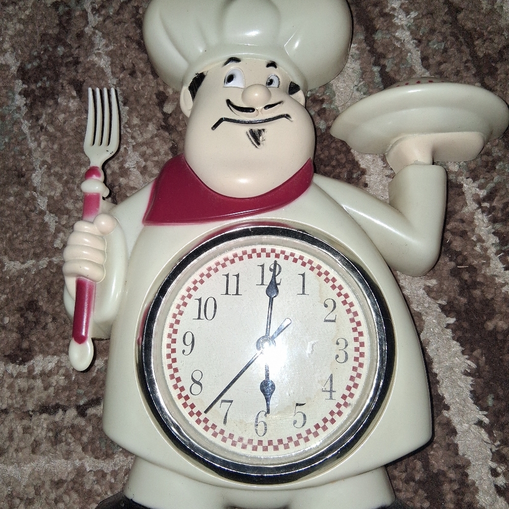 Vintage Chef Clock Figurine in Cream and Red